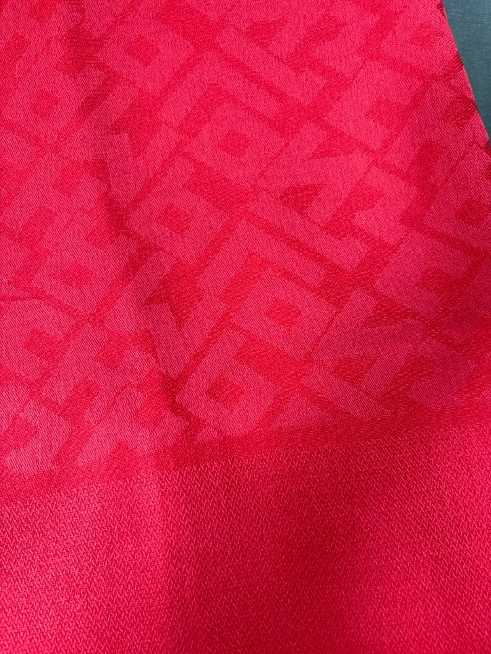 Longchamp Stole (Wrap)